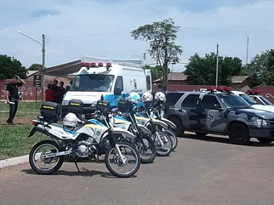 PM “fecha” bairro Tiradentes e cumpre mandados de prisão em Campo Grande