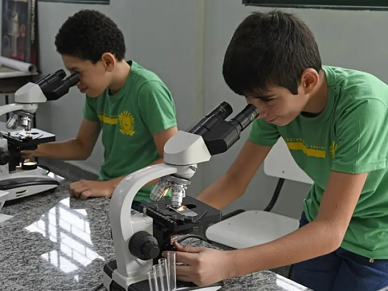 Com tecnologia e inovação, ensino na Rede Estadual é aprovado por alunos, professores e pais em MS