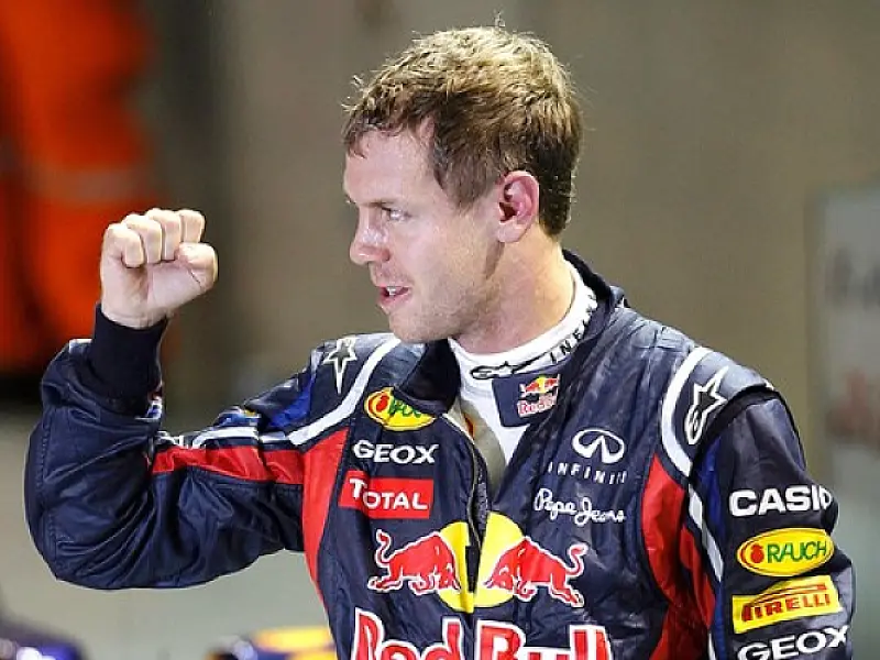 Em Cingapura, Vettel ganha a 11ª pole em 2011
