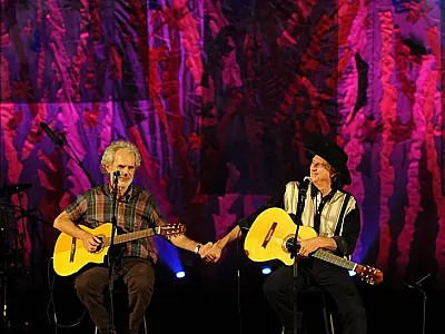 Renato Teixeira e Sérgio Reis se apresentam no 10º show da Confraria do Tom