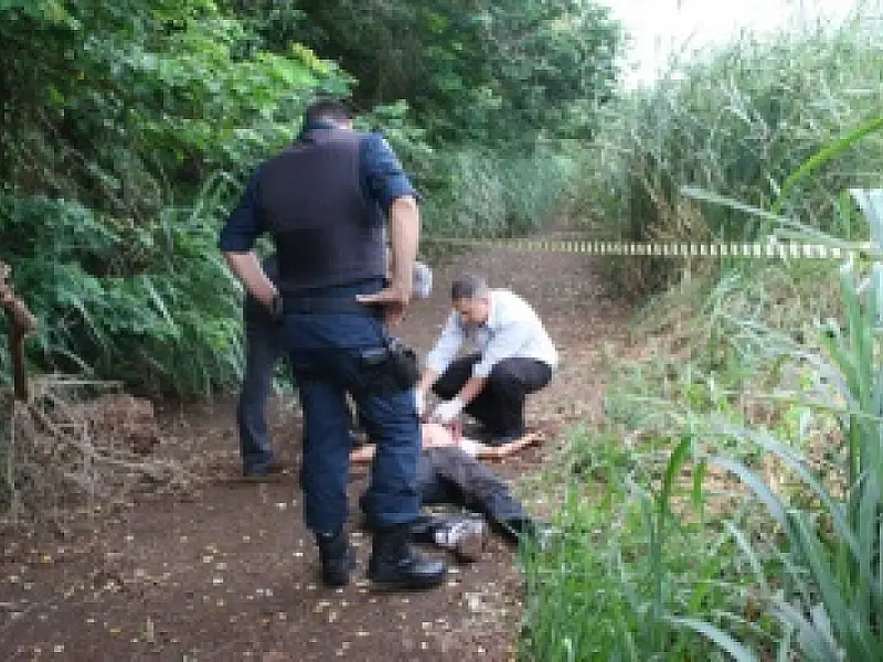 Jovem é encontrado morto com 4 facadas