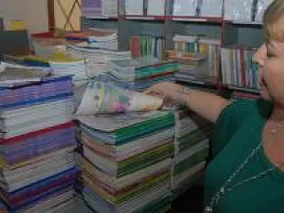Mais de 8,5 mil escolas ainda não escolheram livro didático