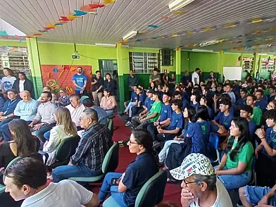 Ponto de Entrega Voluntária de resíduos inova e traz conceito educativo em escola estadual de MS