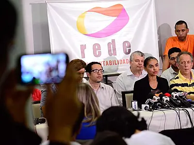 Marina Silva hesita e diz que só vai decidir futuro político amanhã