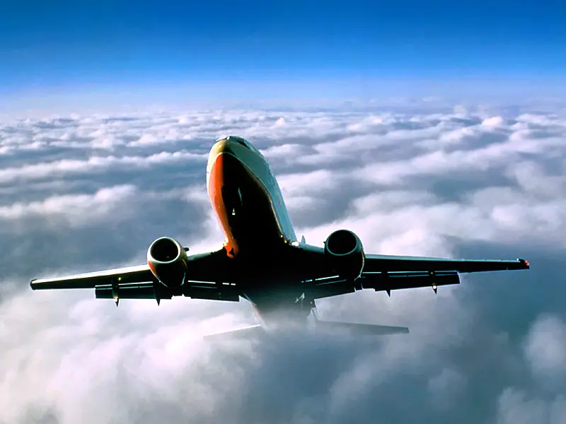 Distância entre aviões no céu do país cai