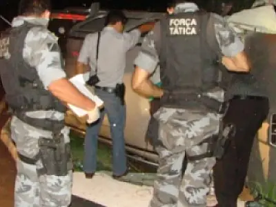 Assaltantes morrem em acidente fugindo da PM em Dourados