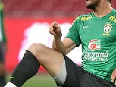 Discurso aberto não esconde Felipão desapontado com Lucas e Pato