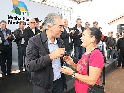 Famílias realizam sonho da casa própria com entrega de 152 unidades habitacionais em São Gabriel