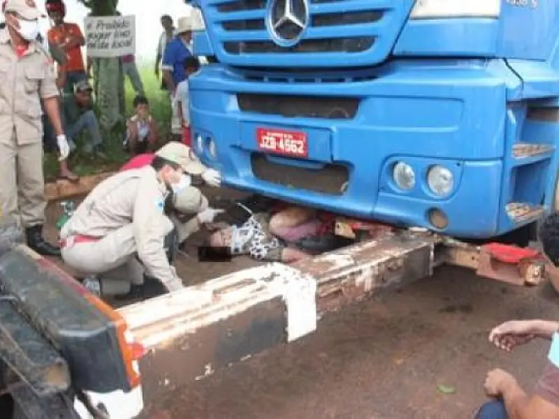 Mulher é atropelada por carreta em Chapadão de Sul