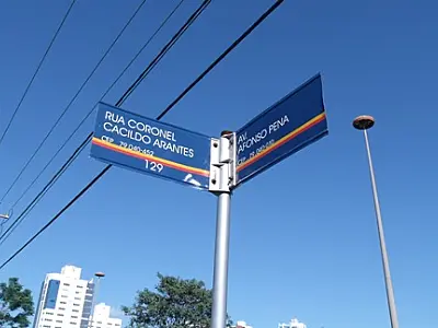 Ciclista morre atropelado em cruzamento na Capital