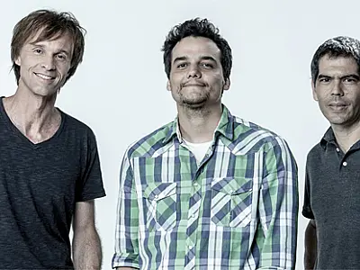 Com Wagner Moura no vocal, show "Tributo a Legião Urbana" será transmitido hoje pela MTV