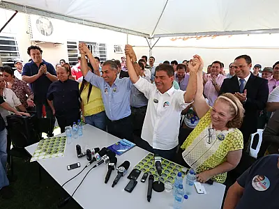 Nelsinho apoia Reinaldo Azambuja no 2º turno