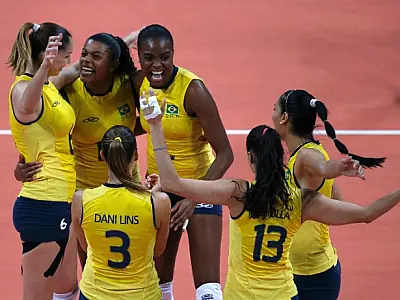 Brasil derrota Japão e pega  Estados Unidos na final
