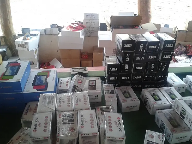 PM apreende mercadorias contrabandeadas em Alcinópolis