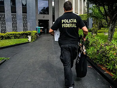 Polícia Federal faz operação contra crimes praticados pela internet
