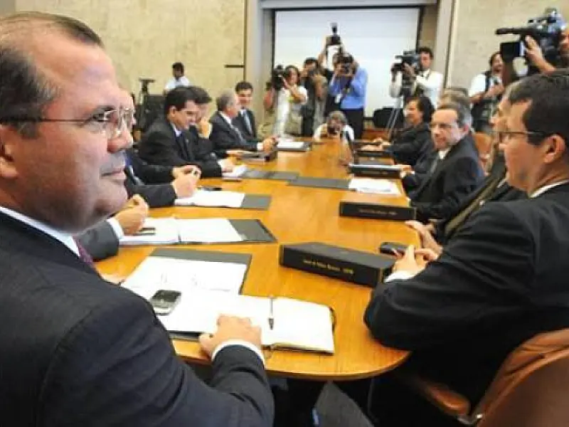 Copom faz hoje primeira reunião de 2016 para definir Selic