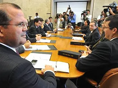 Copom faz hoje primeira reunião de 2016 para definir Selic