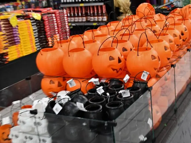 HALLOWEEN VIRA TRADIÇÃO E FESTA DEVE MOVIMENTAR MAIS DE R$ 1,5 MILHÃO NA CAPITAL

