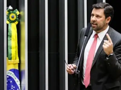 Caso Siemens: tentar envolver adversários é prática habitual do PT, criticam PSDB