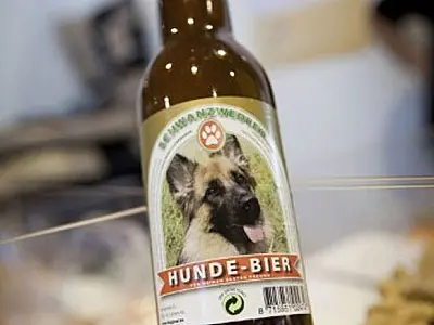 Feira de pet shops tem até cerveja canina na Alemanha