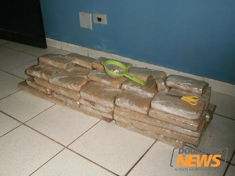 PM apreende 47 tabletes de maconha em Campo Grande