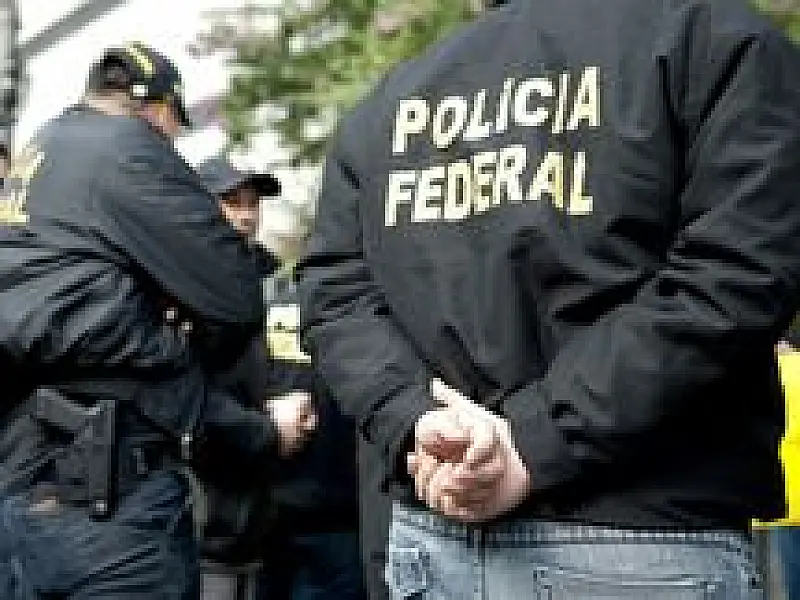 Polícia Federal confisca imóveis e R$ 70 mil em dinheiro na Operação Vícios