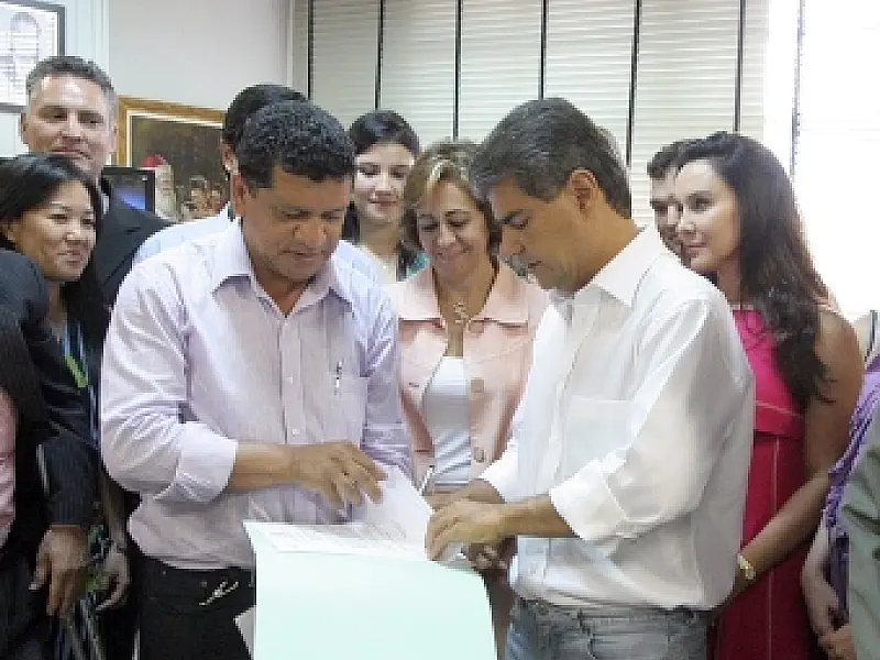 Assinada doação de área para construção de Faculdade