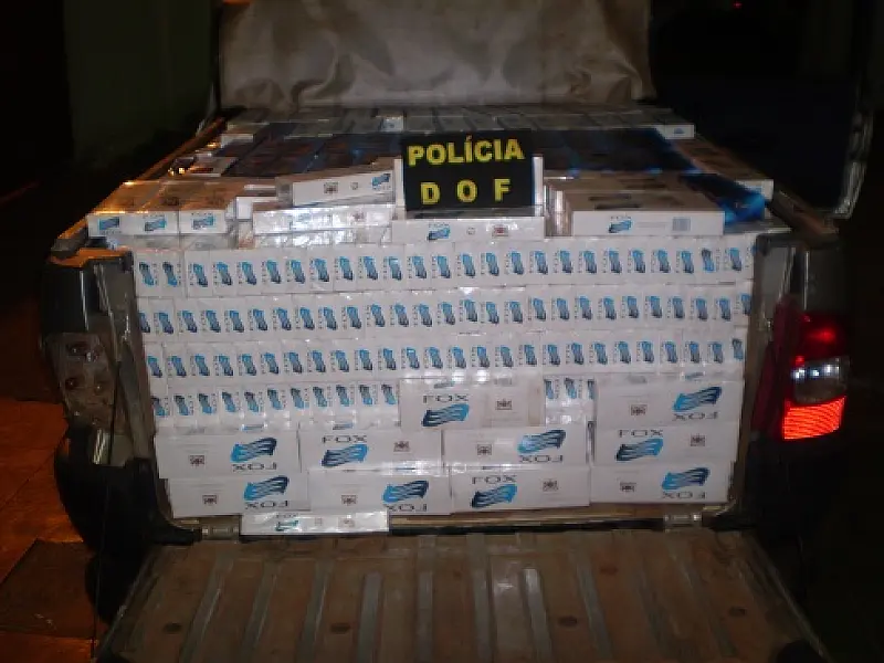 DOF apreende 1.450 pacotes de cigarros em veículo