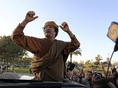 Promotor de tribunal da ONU pede a prisão do líbio Gaddafi