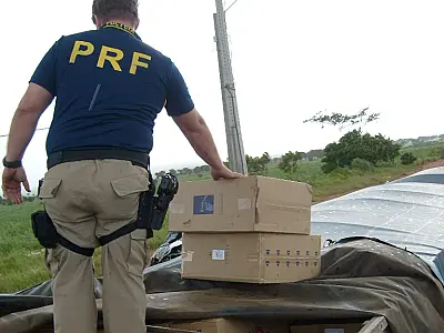 PRF apreende 800 caixas de cigarros