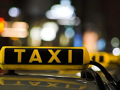 Aprovado projeto que regulamenta profissão de taxista