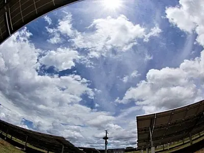 Sol predomina e temperaturas seguem elevadas nesta quarta-feira
