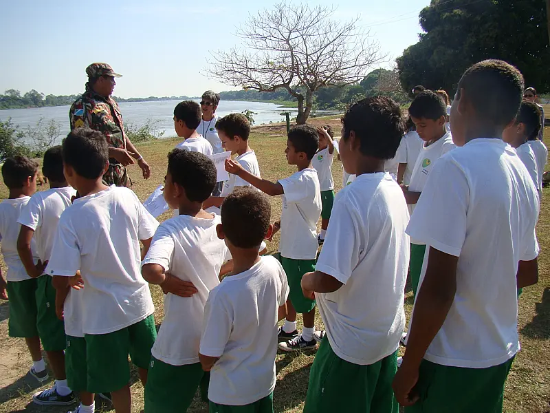 PMA realiza Educação Ambiental em escola perto do rio Paraguai