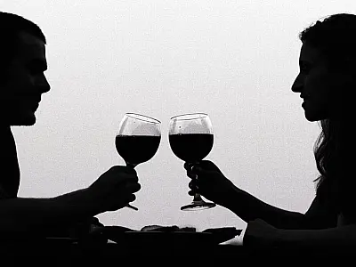 Casais escolhem a melhor maneira de comemorar o Dia dos Namorados