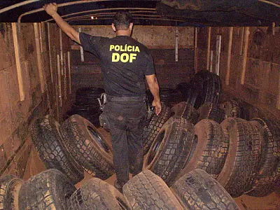 DOF apreende caminhão com mercadorias oriundas do Paraguai