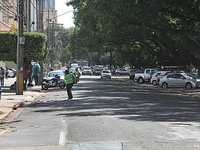 Interditado trecho da Afonso Pena que vai da Rui Barbosa até a Rua Padre João Crippa