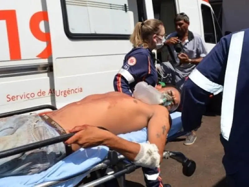 Homem tenta matar pedreiro em obra e deixa dono de residência ferido em Dourados