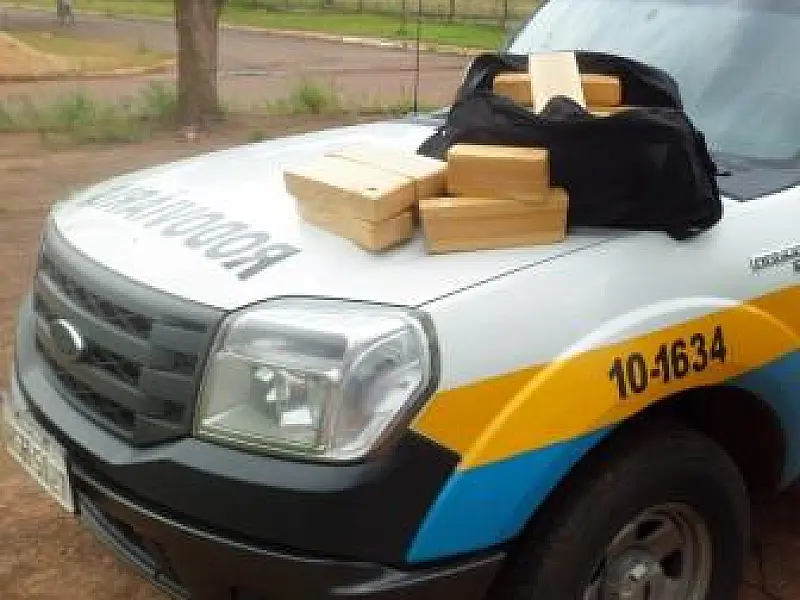 Policia Militar Rodoviária apreende carro com maconha na MS 270