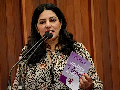 Subsecretária de Políticas Públicas para Mulheres divulga Agosto Lilás na ALMS