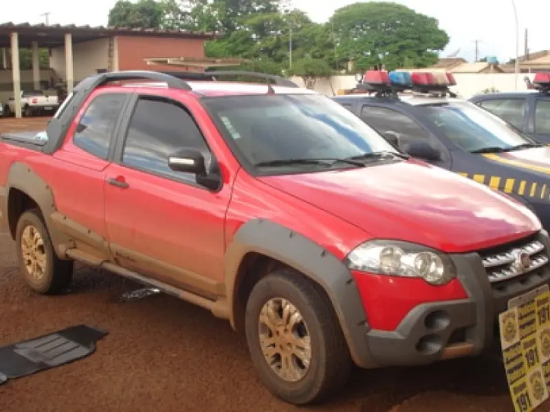 PRF recupera carro do Distrito Federal em Dourados