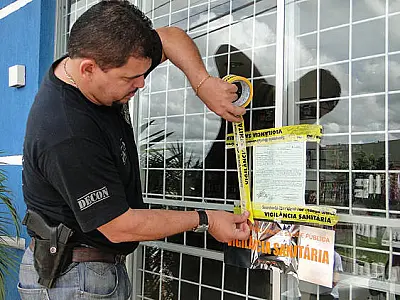 Ação conjunta autua e fecha estabelecimentos farmacêuticos em Campo Grande