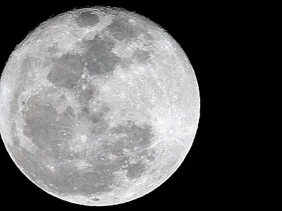 Maior superlua em quase 70 anos pode ser observada nesta segunda-feira
