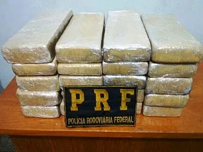 PRF flagra jovens transportando maconha na BR-163