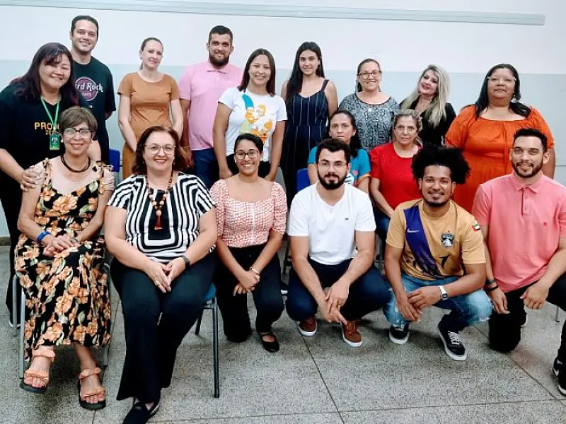 Profissionais do PROJOVEM Urbano dialogam sobre relações socioemocionais e comunicação não violenta
