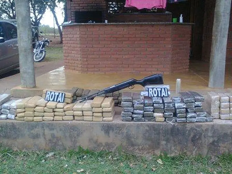 PM apreende 192 quilos de maconha e desmantela quadrilha de traficantes