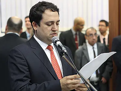 E.E. Santos Dumont terá reforma geral das calçadas após indicação de Marcio Fernandes