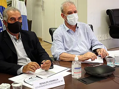 Reinaldo Azambuja reafirma compromisso com transparência na divulgação do calendário de vacinação