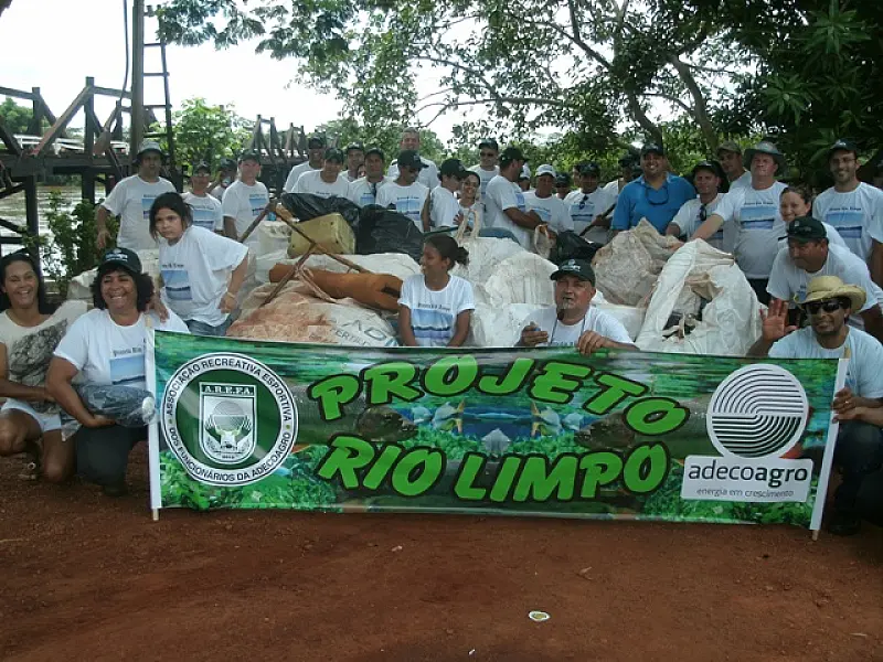 PMA conta com apoio para limpeza do rio Ivinhema