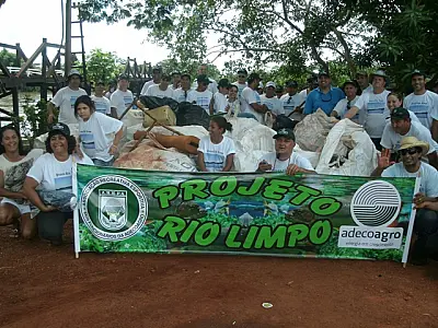 PMA conta com apoio para limpeza do rio Ivinhema