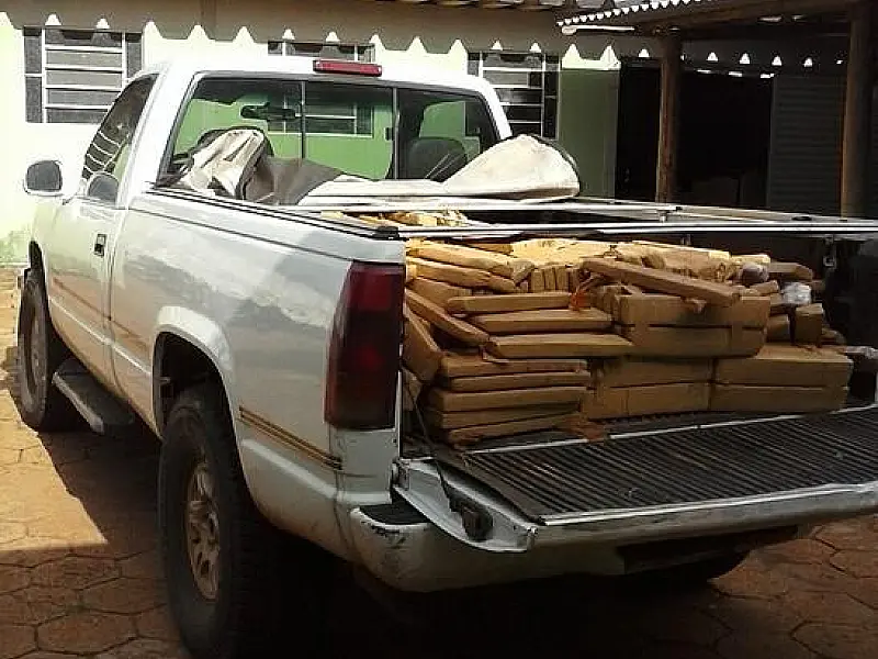 Mais de 400 quilos de maconha são apreendidos em bairro de Campo Grande